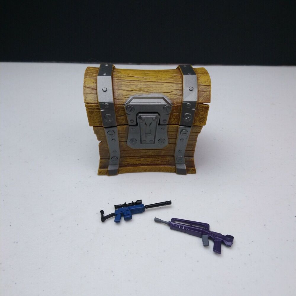 Fortnight Treasure Chest W/ 2 Weapons 2018 Epic Games